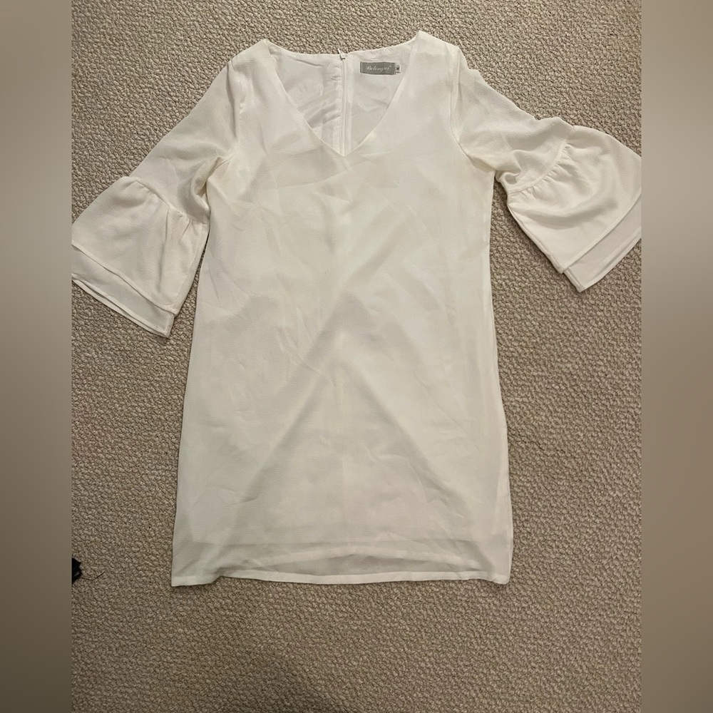 White dress ruffle sleeve